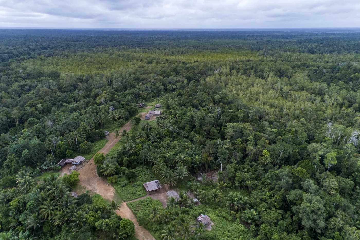 An Auyu village under the shadow of the Tanah Merah project. Villagers complained that basic information about the project was withheld from them. By Nanang Sujana for The Gecko Project and Mongabay.